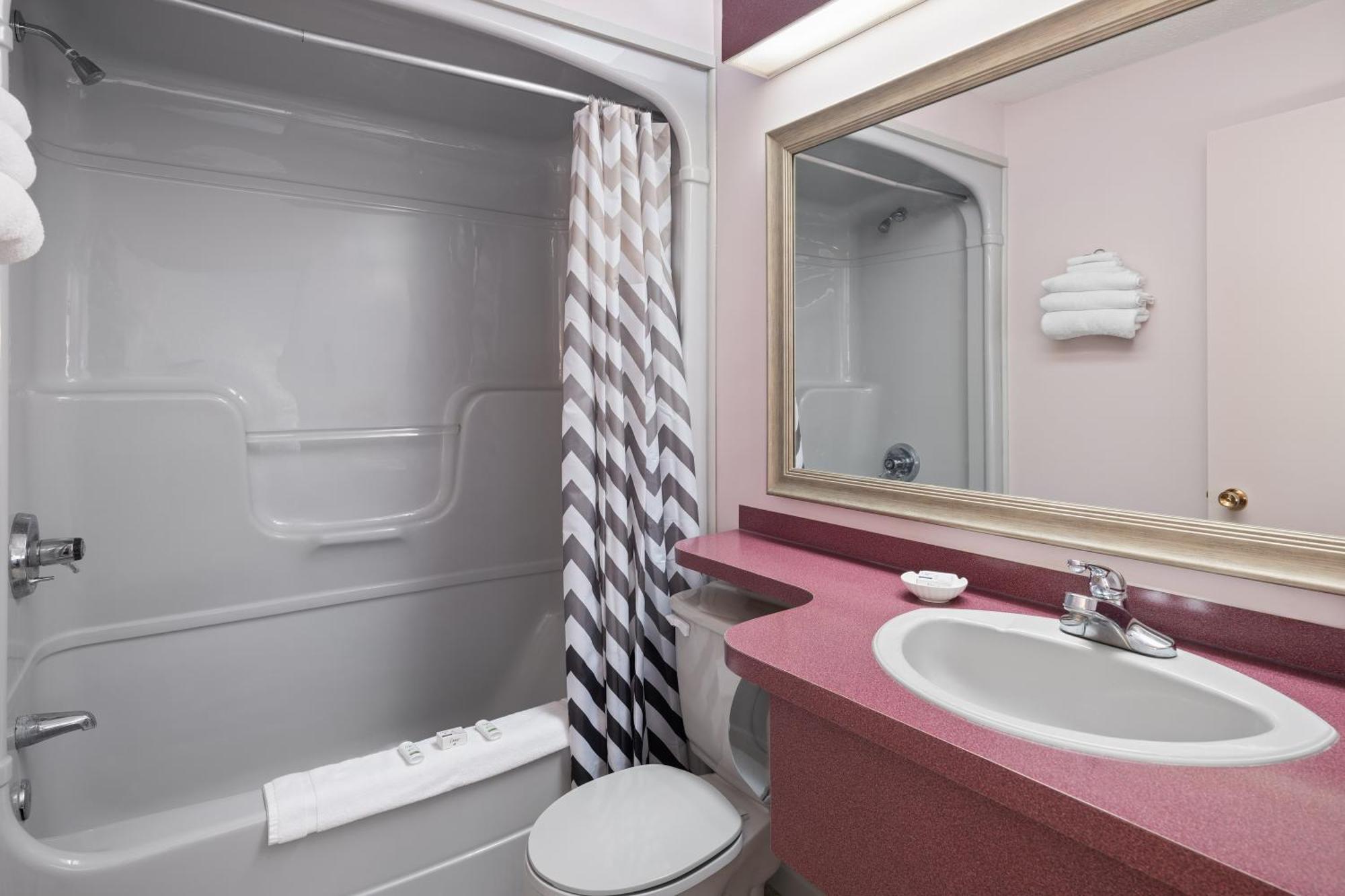 Travelodge By Wyndham Grand Falls Ngoại thất bức ảnh